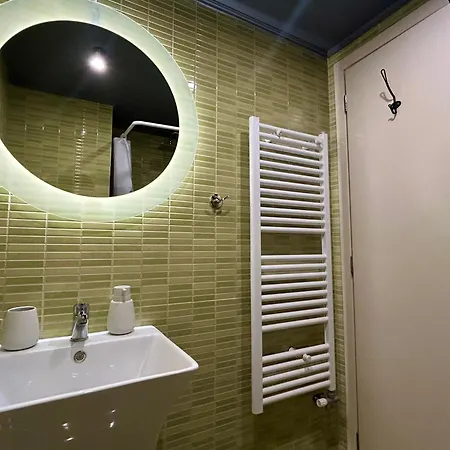 Chara's Under Palamidi Castle ナフプリオ